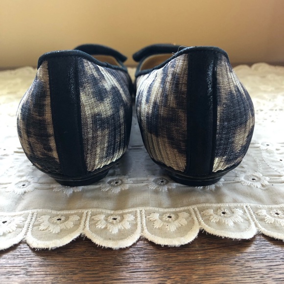 ~BADGLEY MISCHKA COUTURE~Leopard/Gold Crystal Detail Ballet Flats - Picture 11 of 12